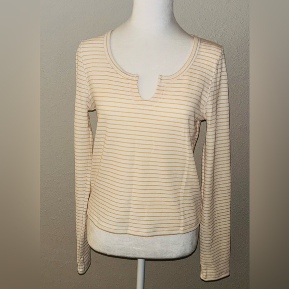 NEW Cotton On Willa Waffle Long Sleeve Top Women’s Henley Size Large NWT - Picture 2 of 16